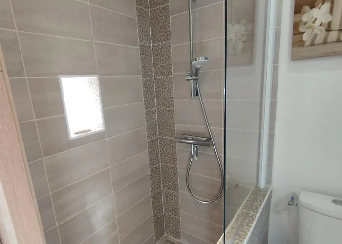 Petit Bleu Vakantiehuis Huille-Lezigne